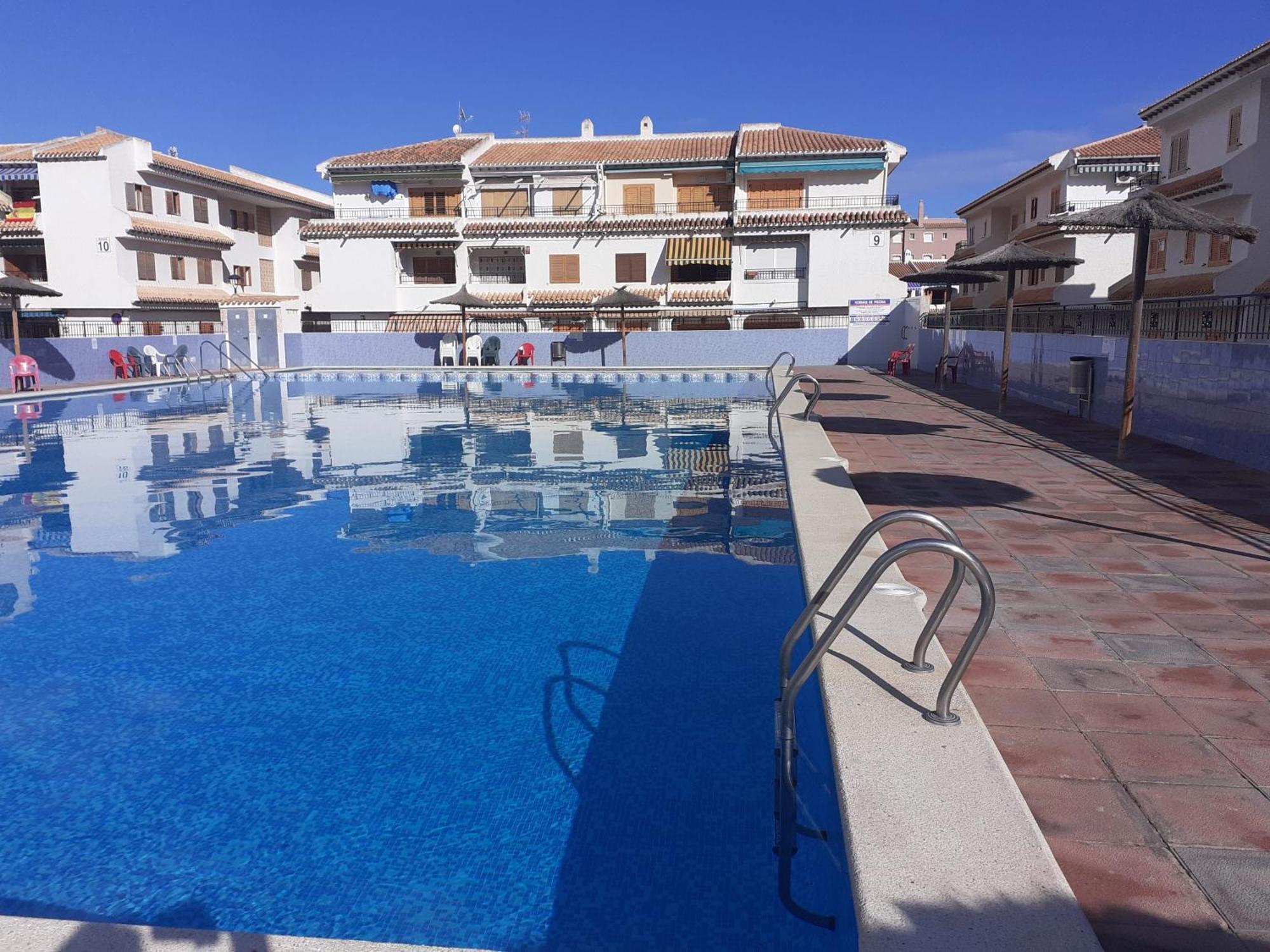 Apartamento Santa Pola, En Playa Del Tamarit Con Piscina. المظهر الخارجي الصورة