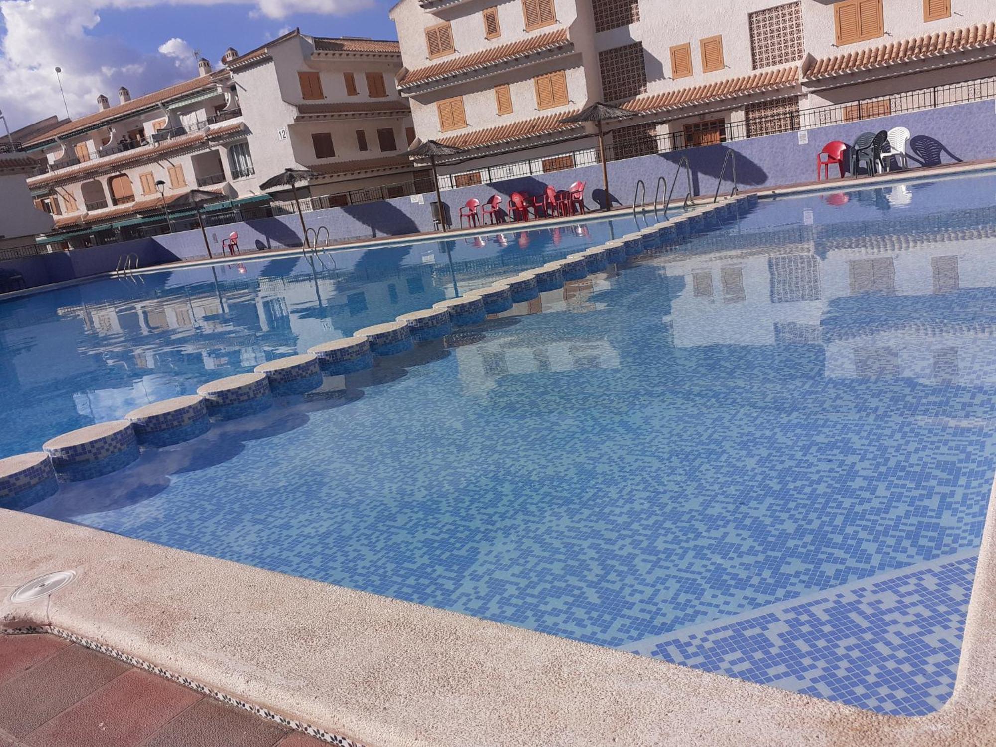 Apartamento Santa Pola, En Playa Del Tamarit Con Piscina. المظهر الخارجي الصورة
